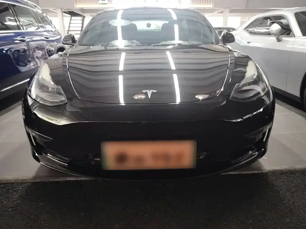 Tesla Model 3 — фото 4