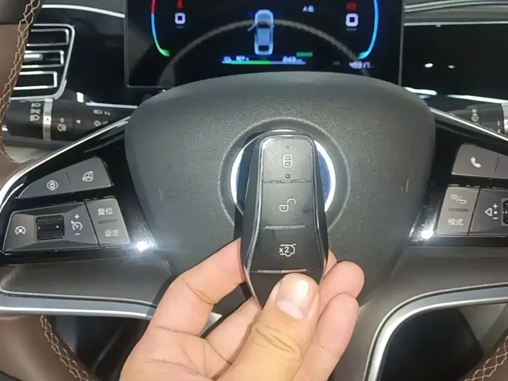 BYD Qin PLUS 2023 из CN, фото 8