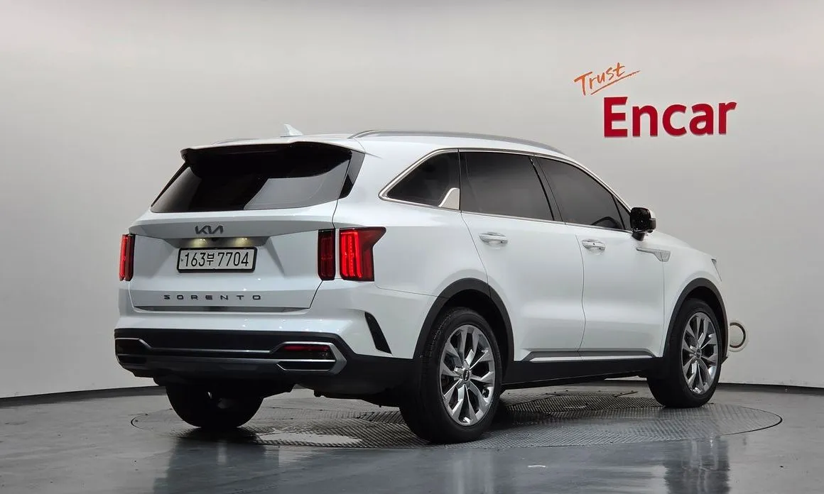Kia Sorento — фото 6