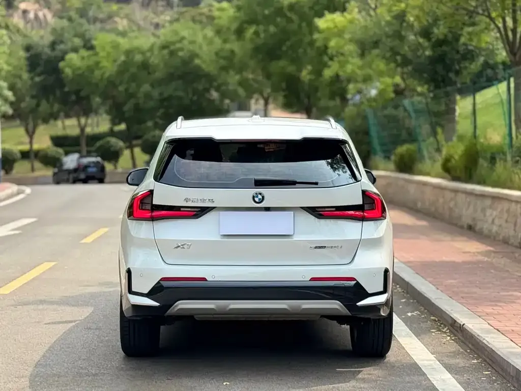 BMW X1 — фото 4