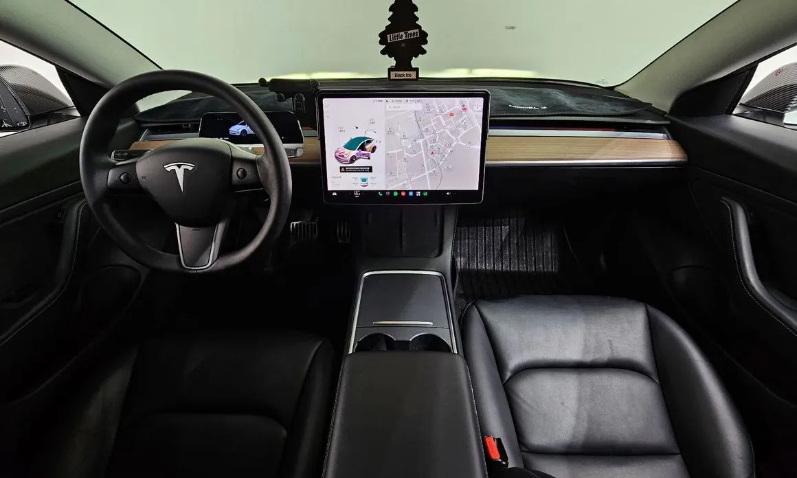 Tesla Model 3 — фото 7
