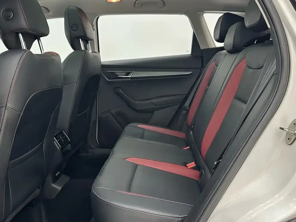 Skoda Karoq 2022 из CN, фото 7