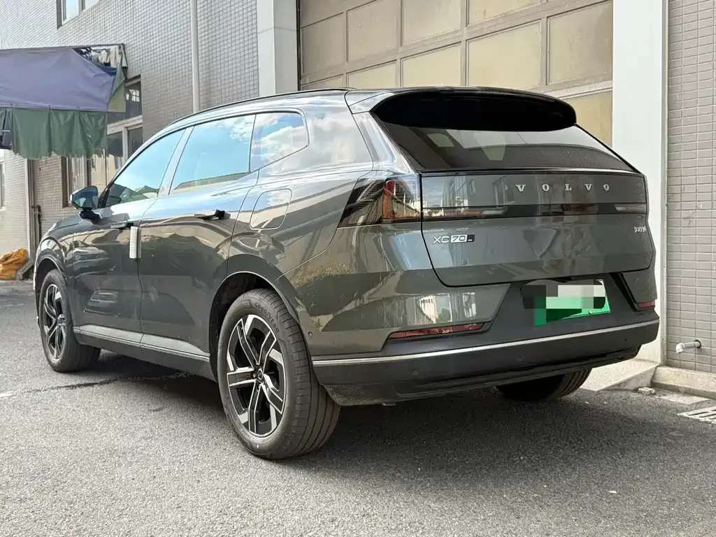 Volvo XC70 Plug-in Hybrid 2025 из CN, фото 10