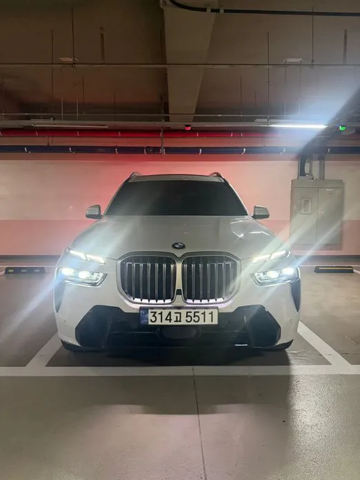 BMW X7 — фото 1