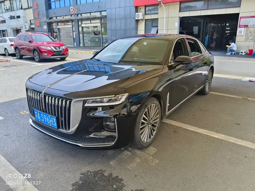 Hongqi H9 — фото 1