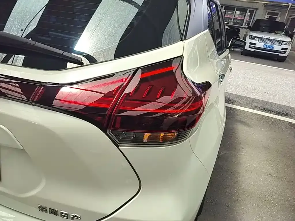 Nissan Kicks — фото 10