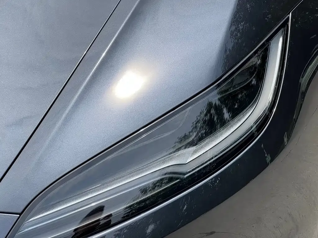 Tesla Model 3 — фото 4