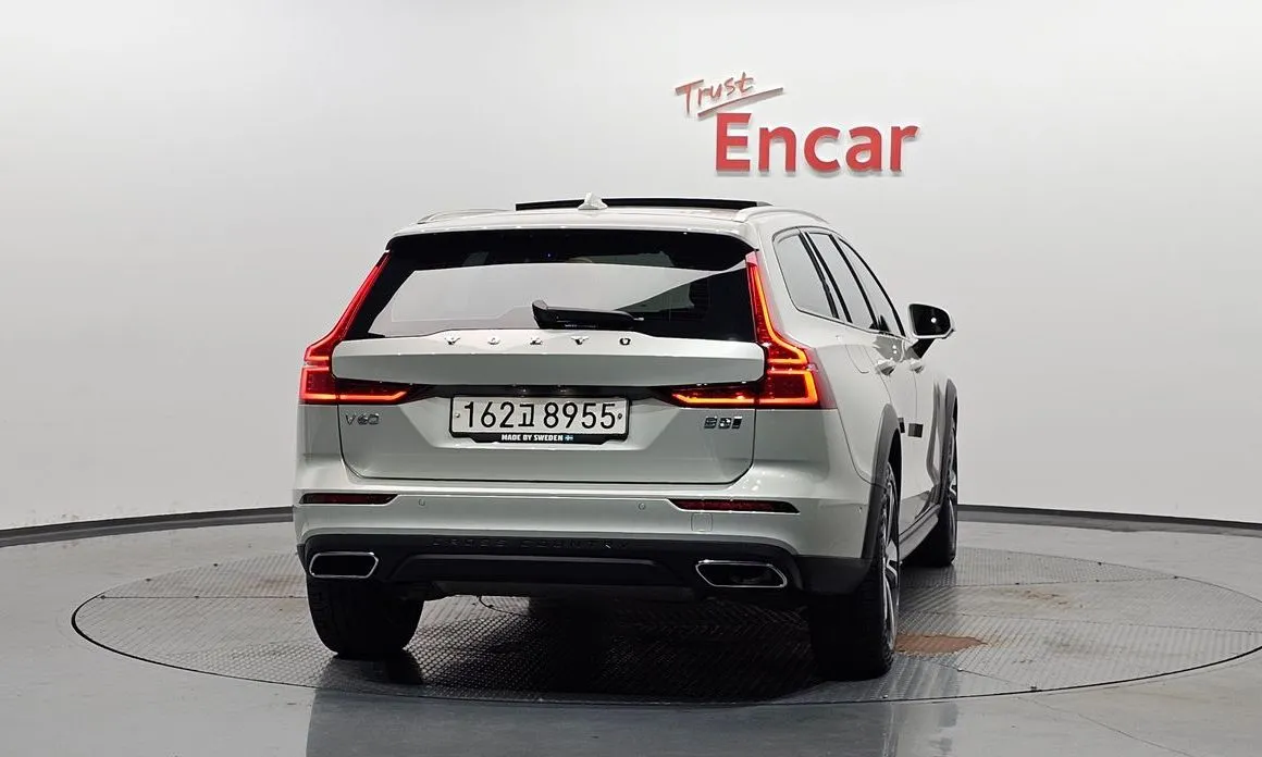 Volvo V60 2021 из KR, фото 7