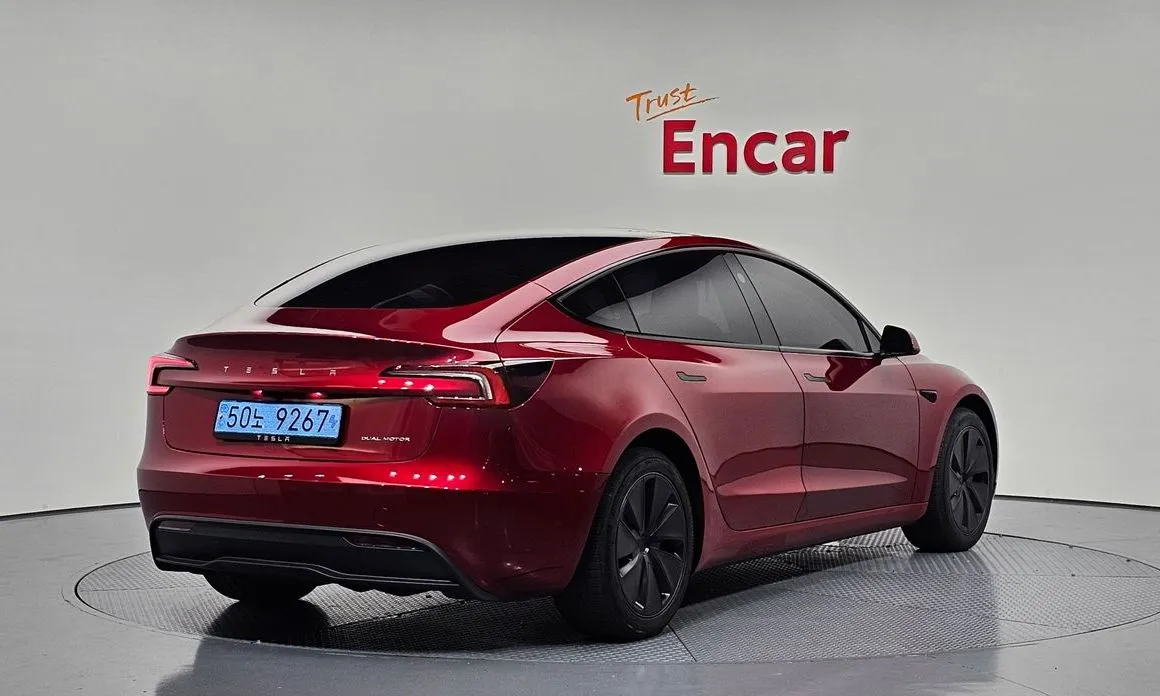 Tesla Model 3 — фото 2