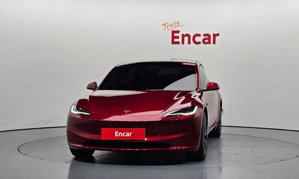 Tesla Model 3 — фото 4