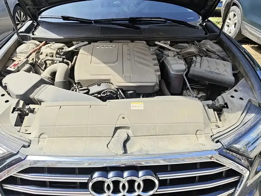 Audi A6L — фото 2