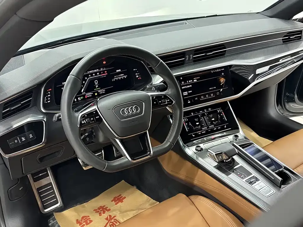 Audi A7L — фото 6