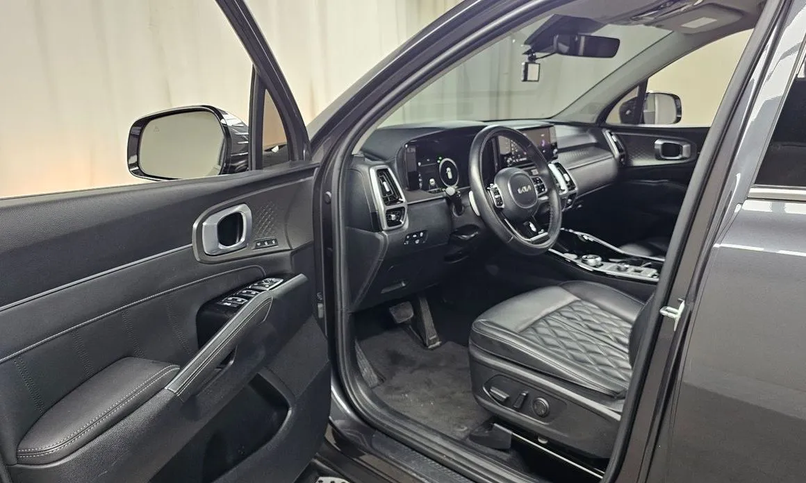 Kia Sorento — фото 10