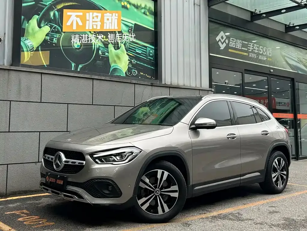 Mercedes-Benz GLA — фото 1