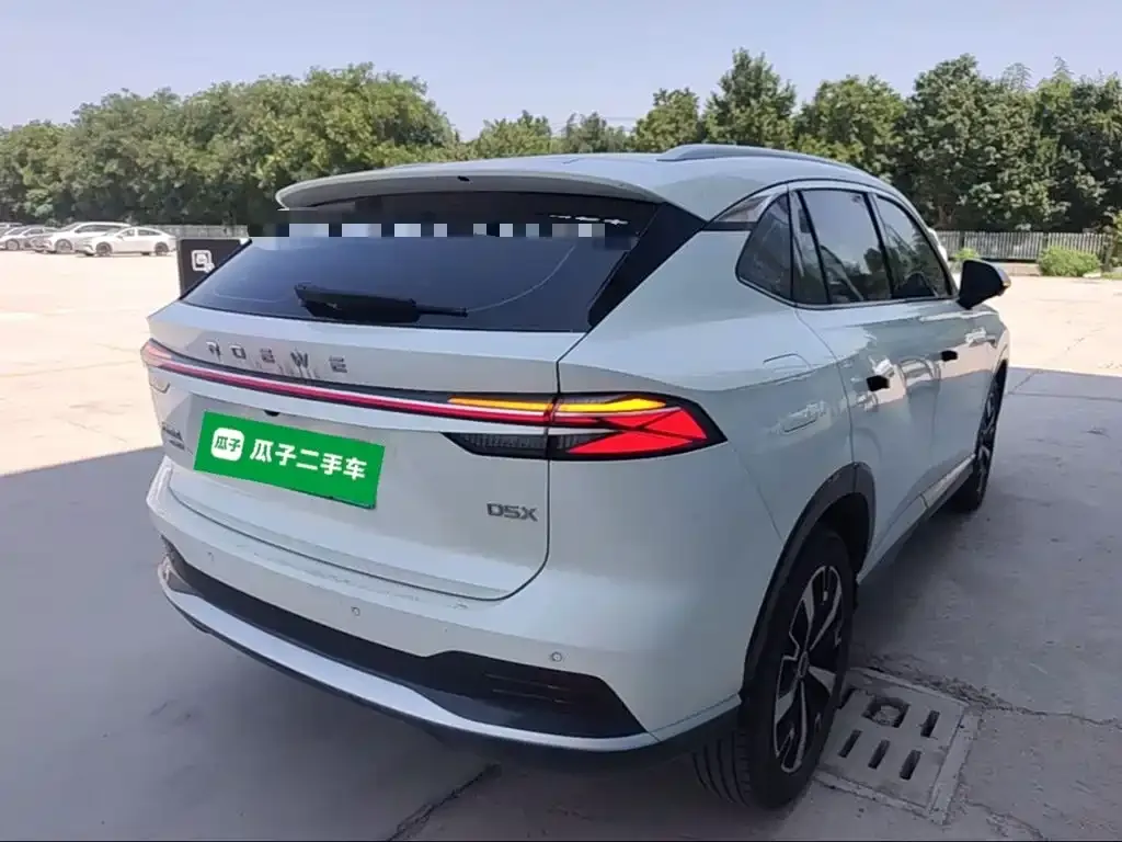 Roewe D5X DMH — фото 6