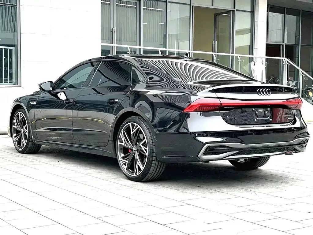Audi A7L — фото 3