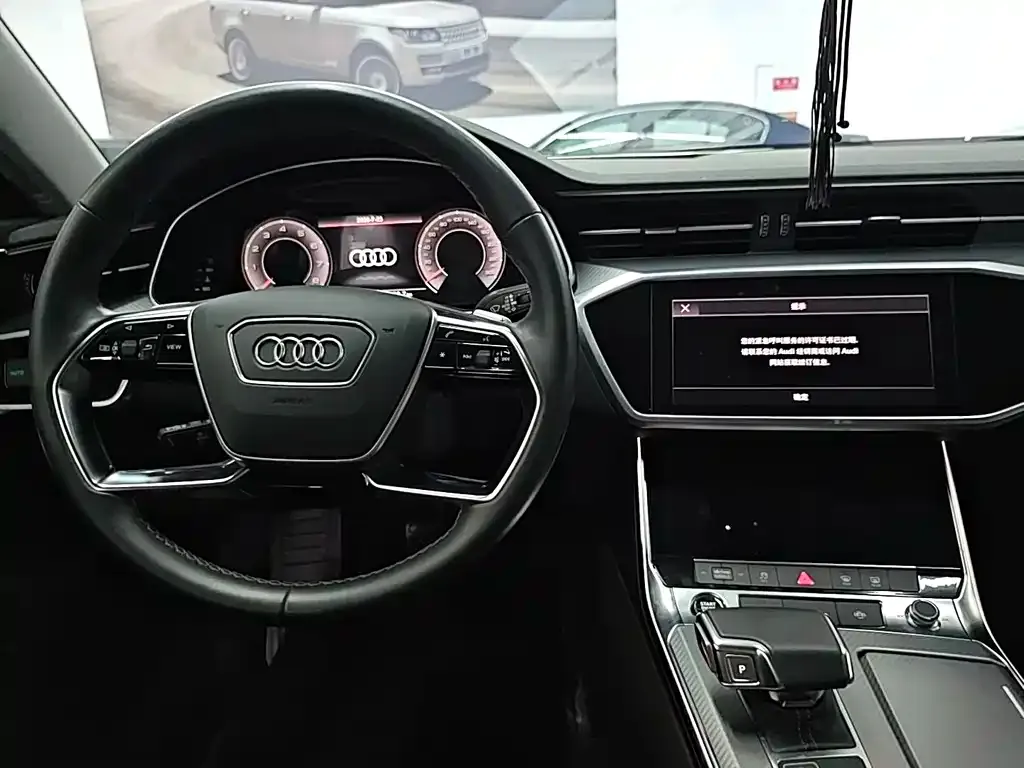 Audi A7L — фото 7