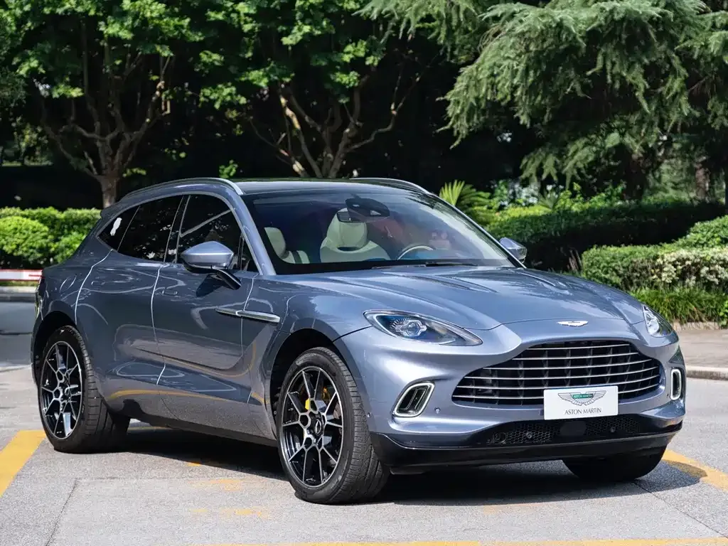 Aston Martin DBX — фото 4