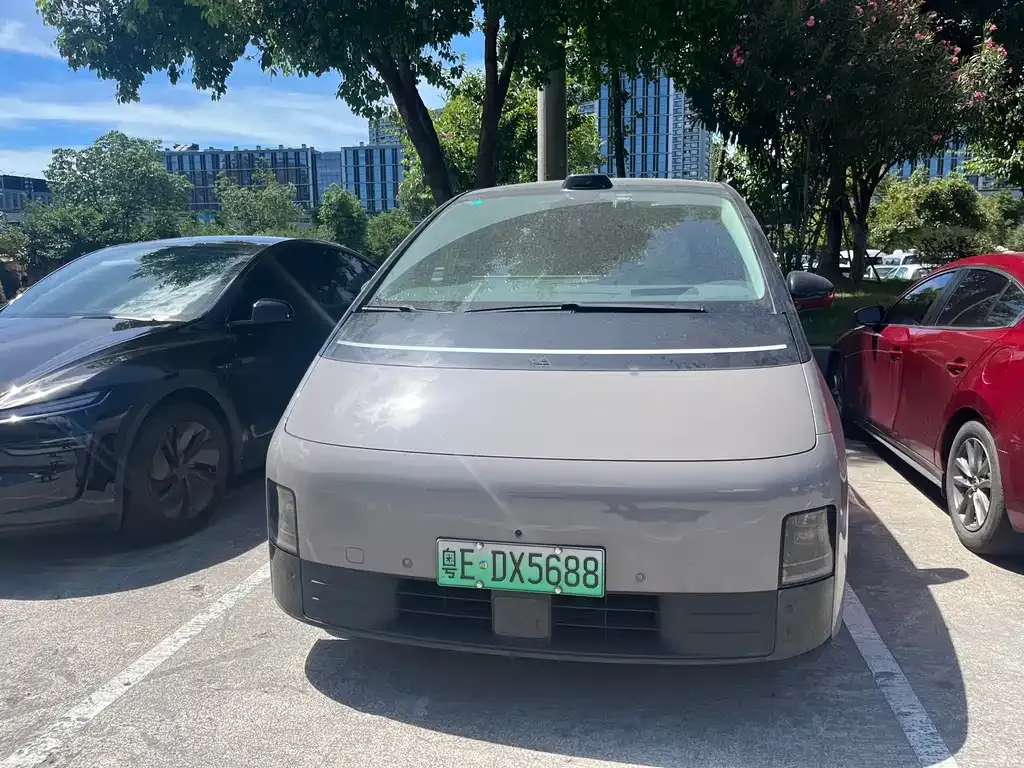 Li Auto MEGA — фото 6