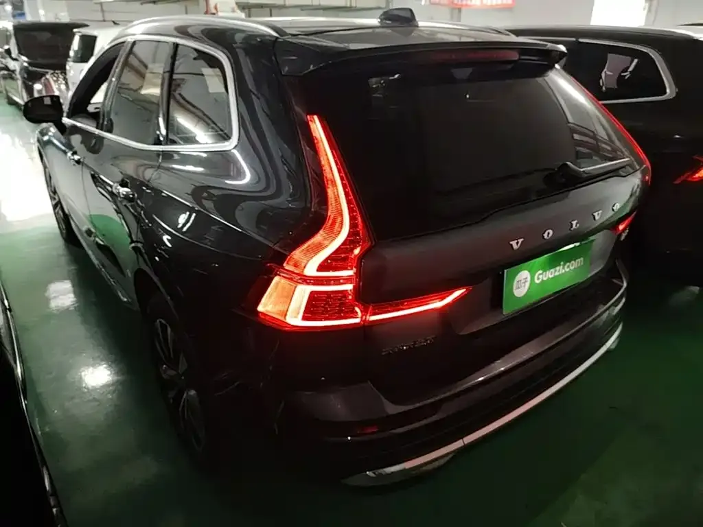 Volvo XC60 — фото 2