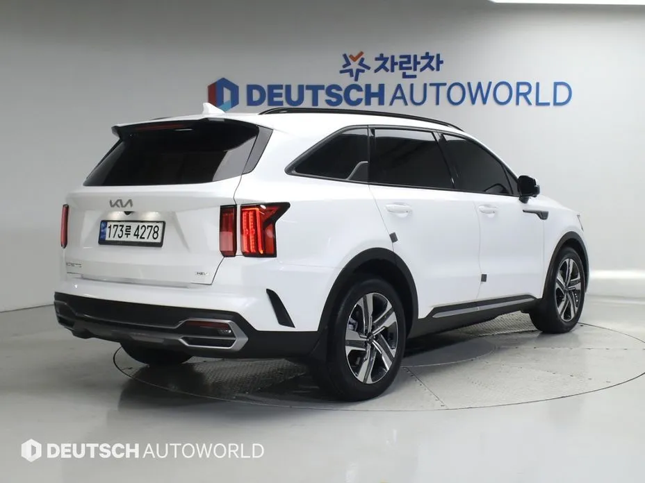 Kia Sorento — фото 4