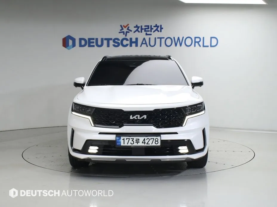 Kia Sorento — фото 10