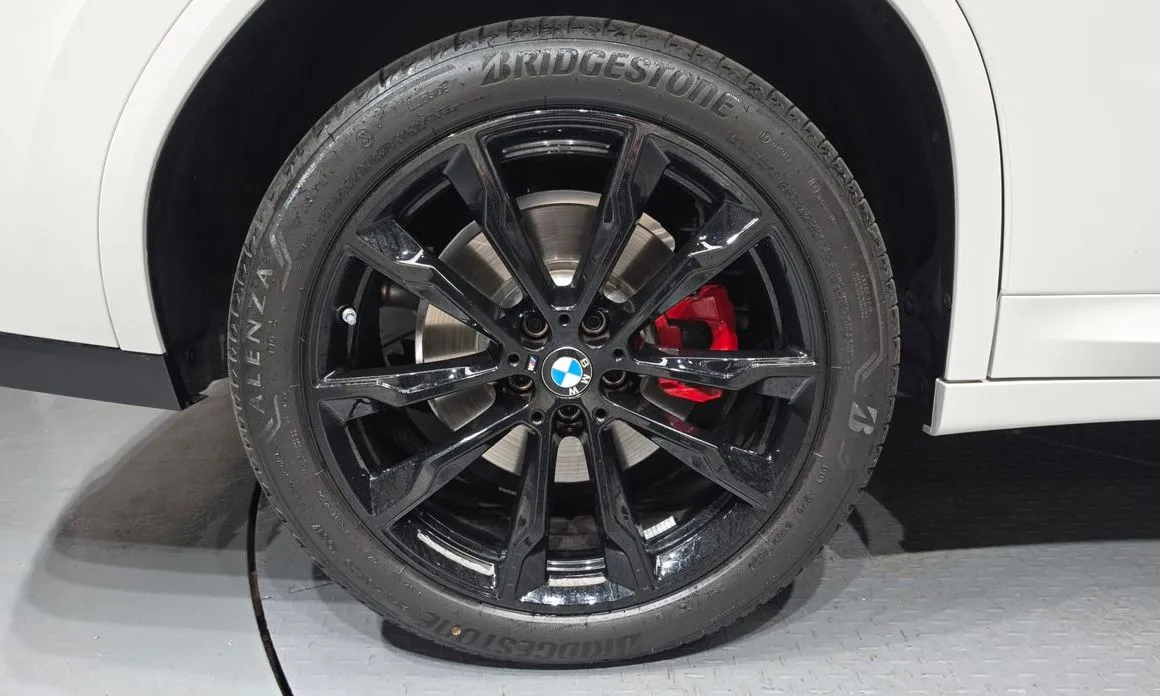 BMW X4 2025 из KR, фото 3