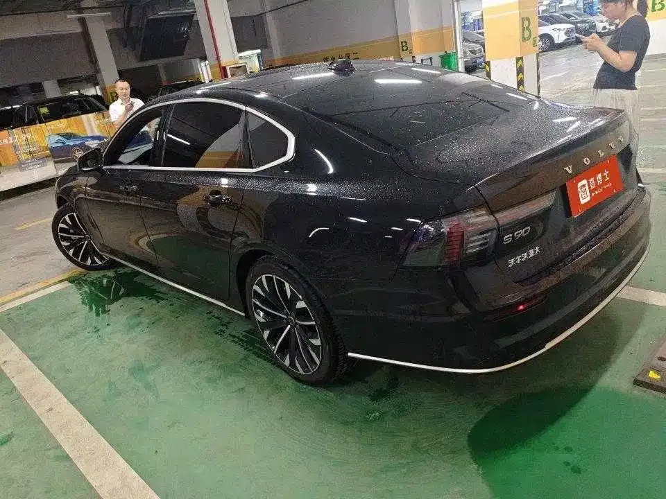 Volvo S90 — фото 3