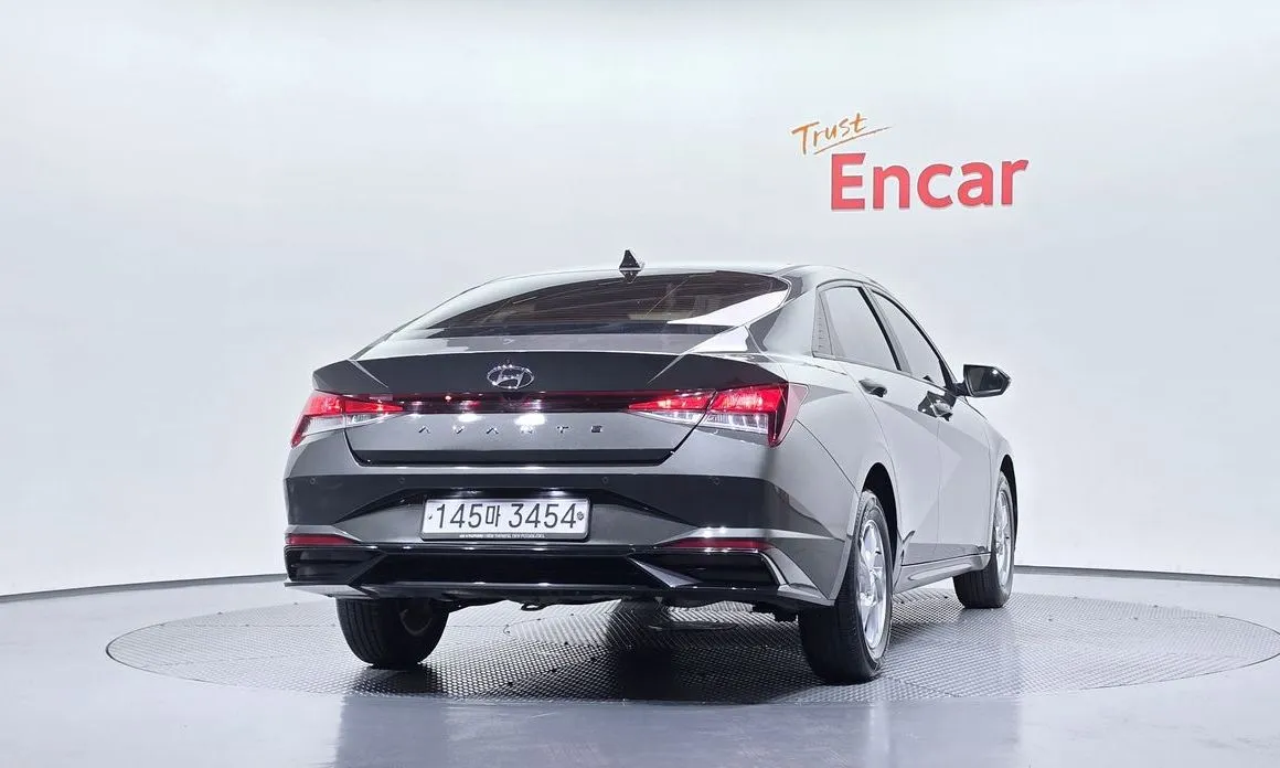 Hyundai AVANTE — фото 3