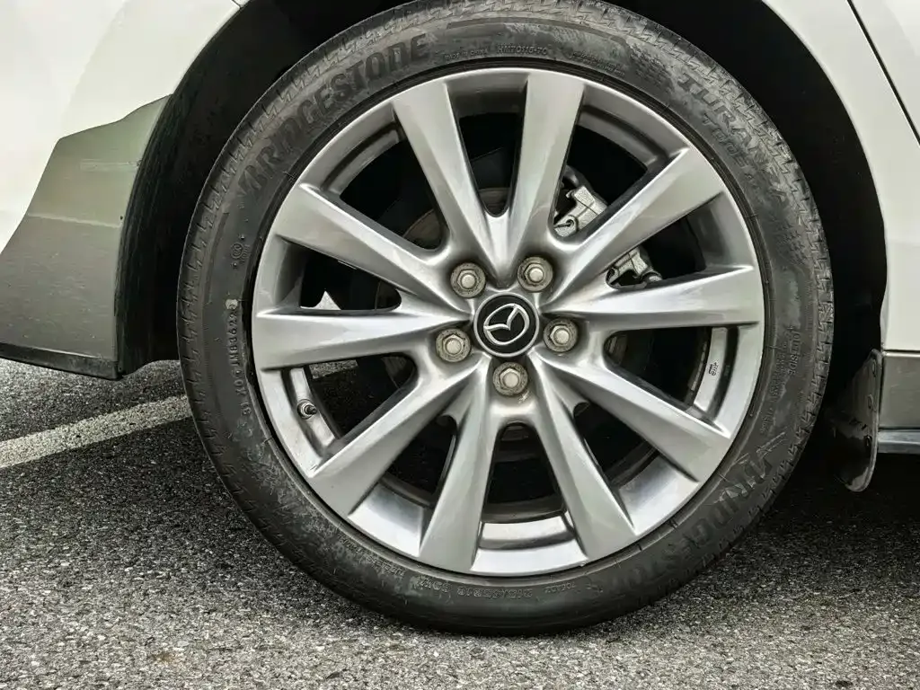 Mazda 3 Axela — фото 4