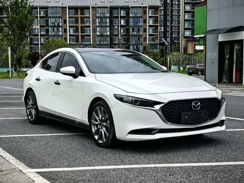 Mazda 3 Axela — фото 5