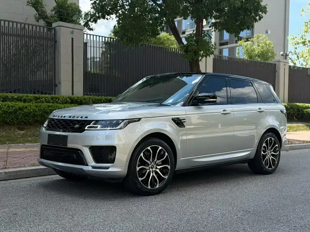 Land Rover Sport — фото 1