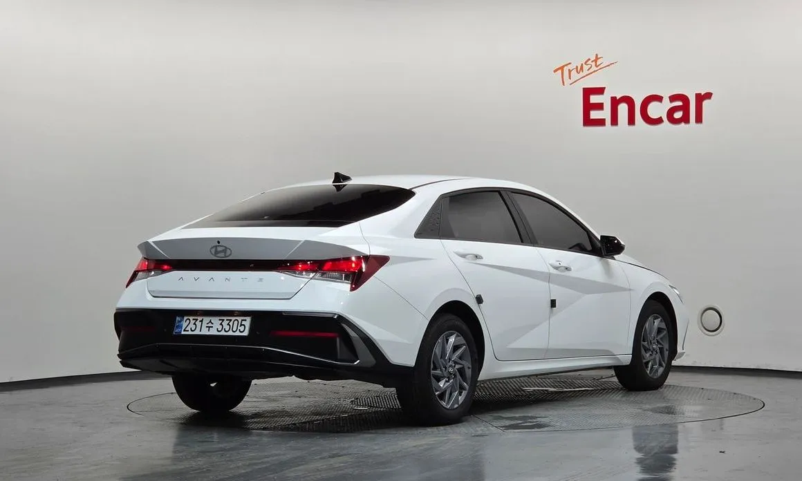 Hyundai AVANTE — фото 5