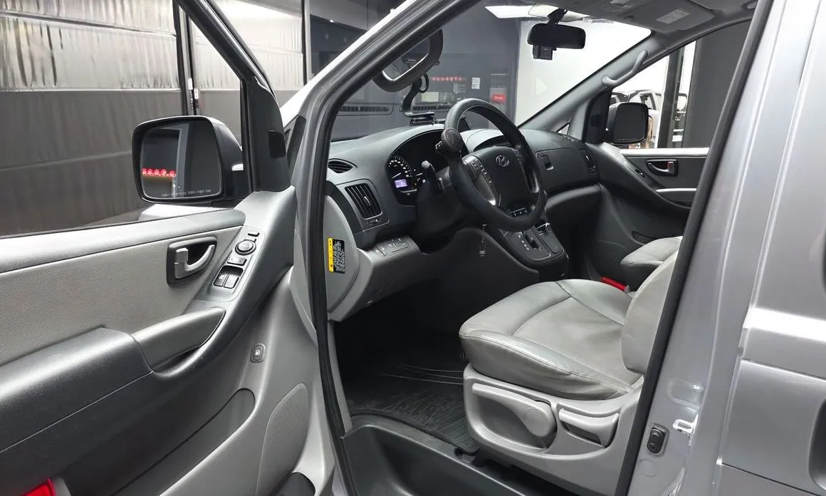 Hyundai Starex 2021 из KR, фото 2