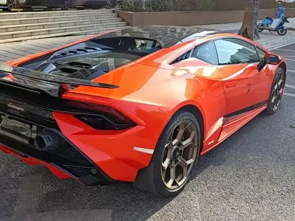 Lamborghini Huracan — фото 10