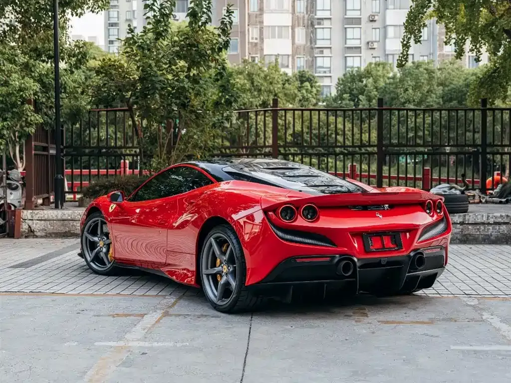 Ferrari F8 — фото 7