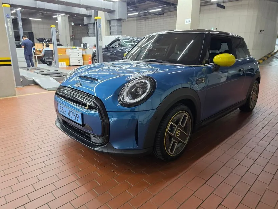 Mini Cooper 2024 из KR, фото 10