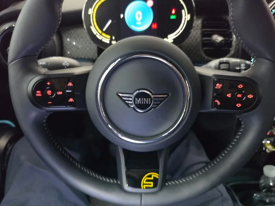 Mini Cooper 2024 из KR, фото 7