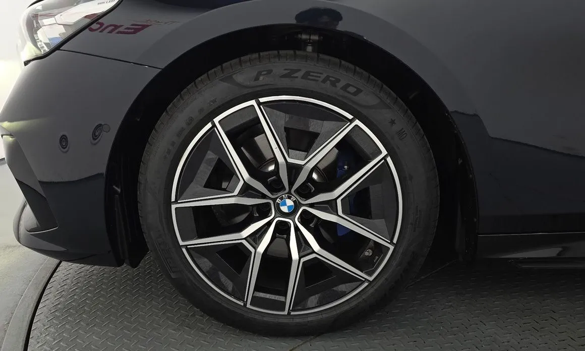 BMW 5-Series 2026 из KR, фото 7
