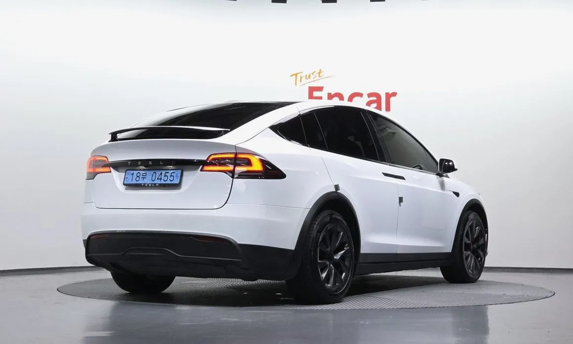 Tesla Model X 2023 из KR, фото 4