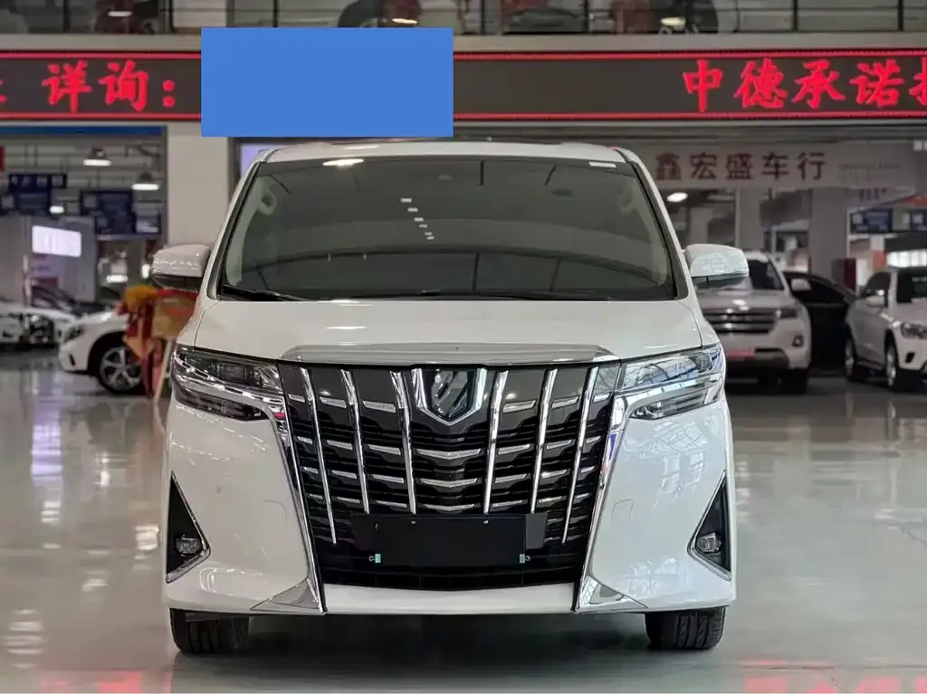 Toyota Alphard — фото 3