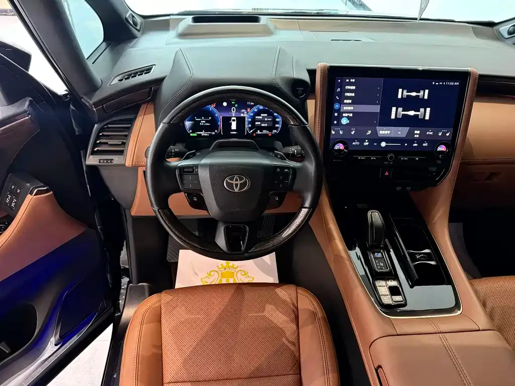 Toyota Alphard — фото 7