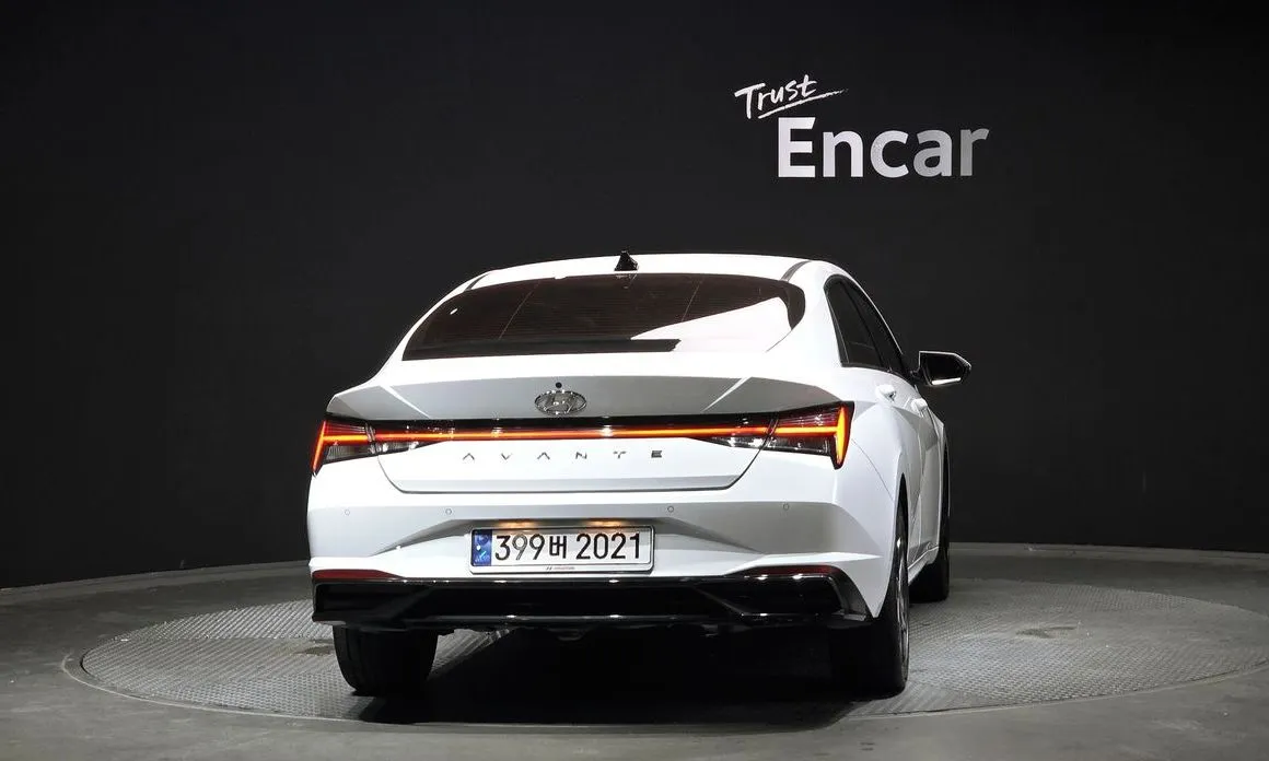 Hyundai AVANTE — фото 4