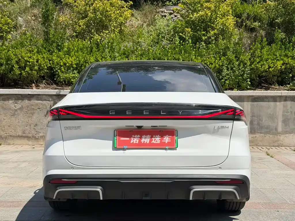 Geely Galaxy L6 2025 из CN, фото 7