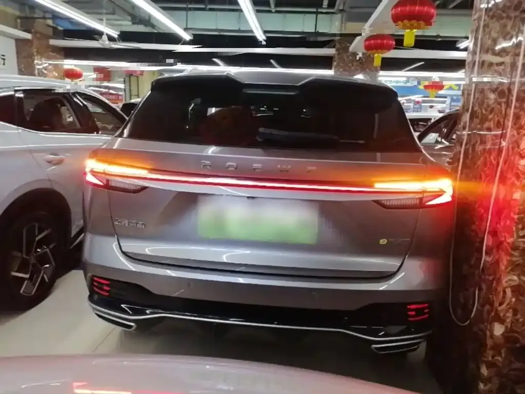 Roewe RX5 New Energy — фото 9