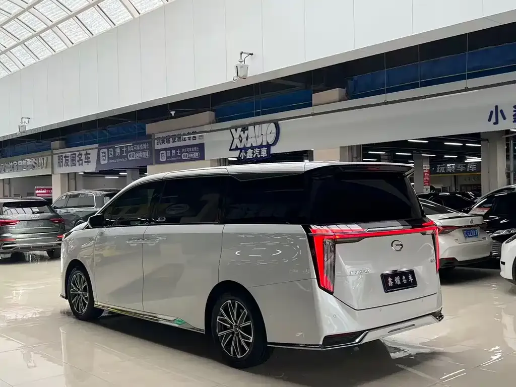 GAC Motor Trumpchi M8 — фото 8