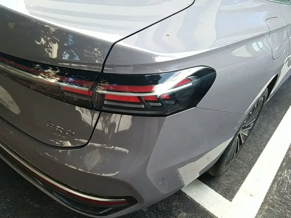 Volkswagen Passat — фото 9