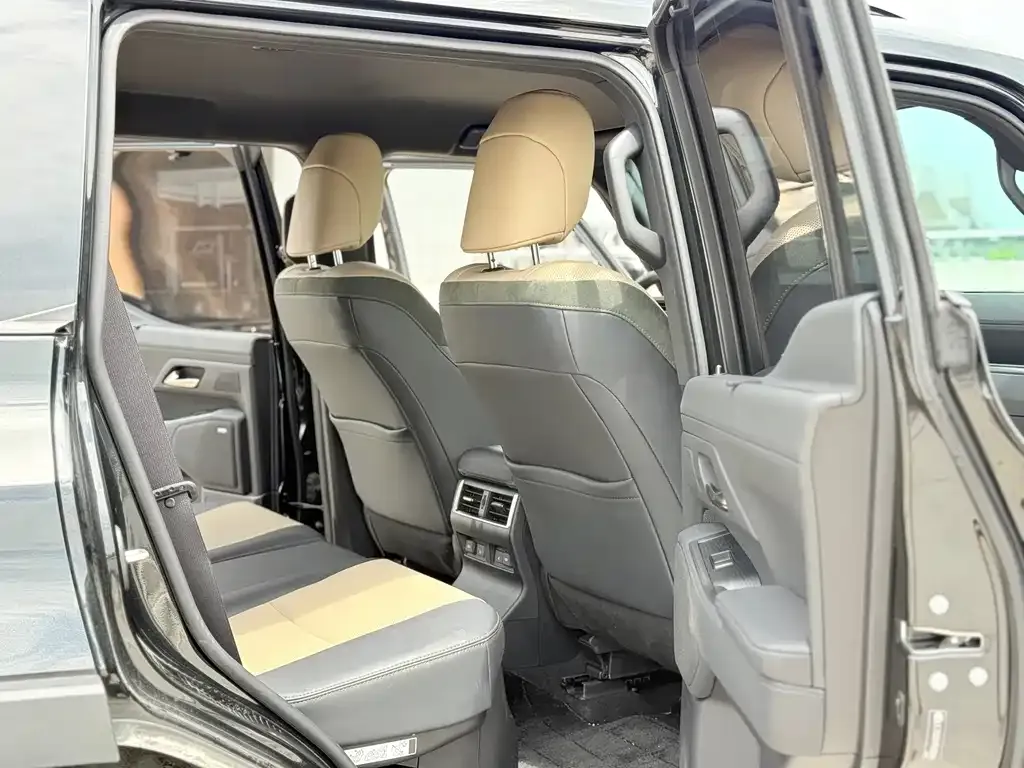 Lexus GX 2025 из CN, фото 7