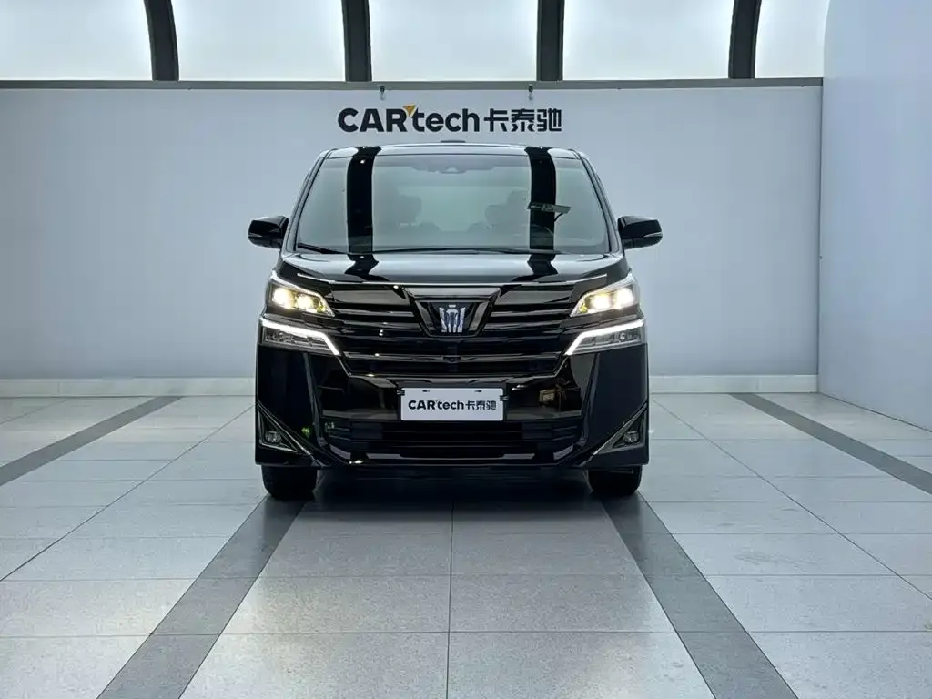 Toyota Vellfire — фото 6