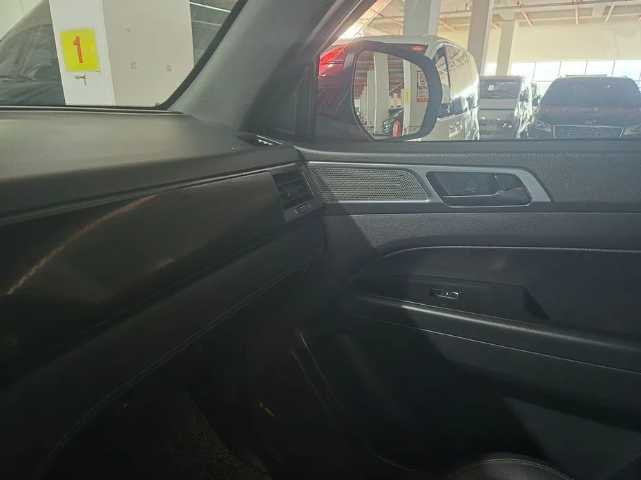 KG Mobility (Ssangyong) Rexton — фото 10